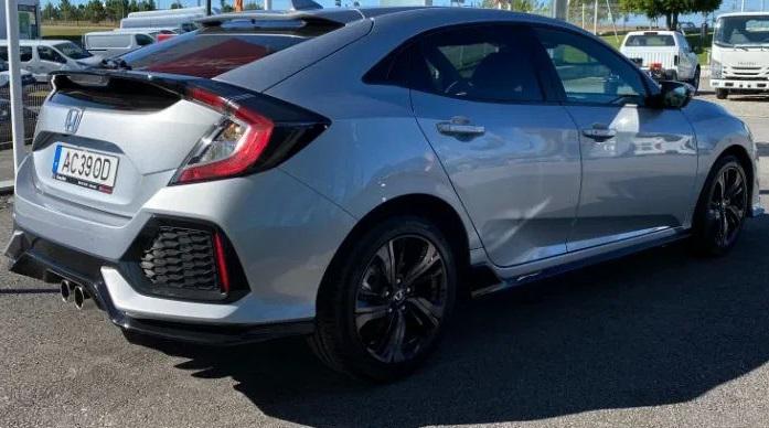 Honda Civic • 2020 • 200 km 2