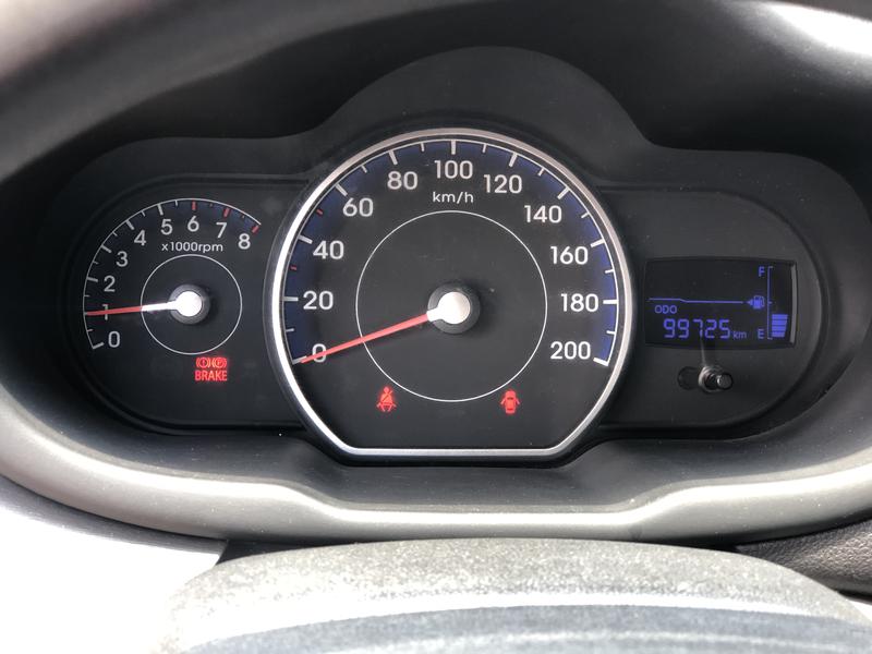 Hyundai i10 • 2013 • 99,725 km 4