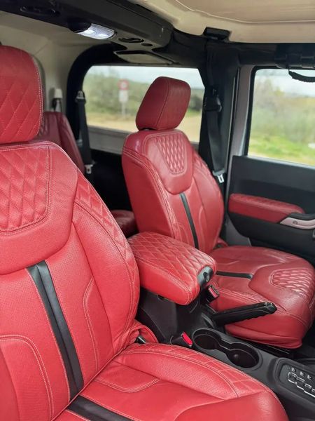Jeep Wrangler • 2015 • 82,000 km 8