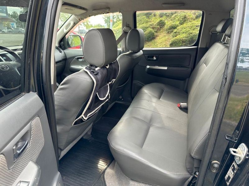 Toyota Hilux • 2012 • 117,471 km 3