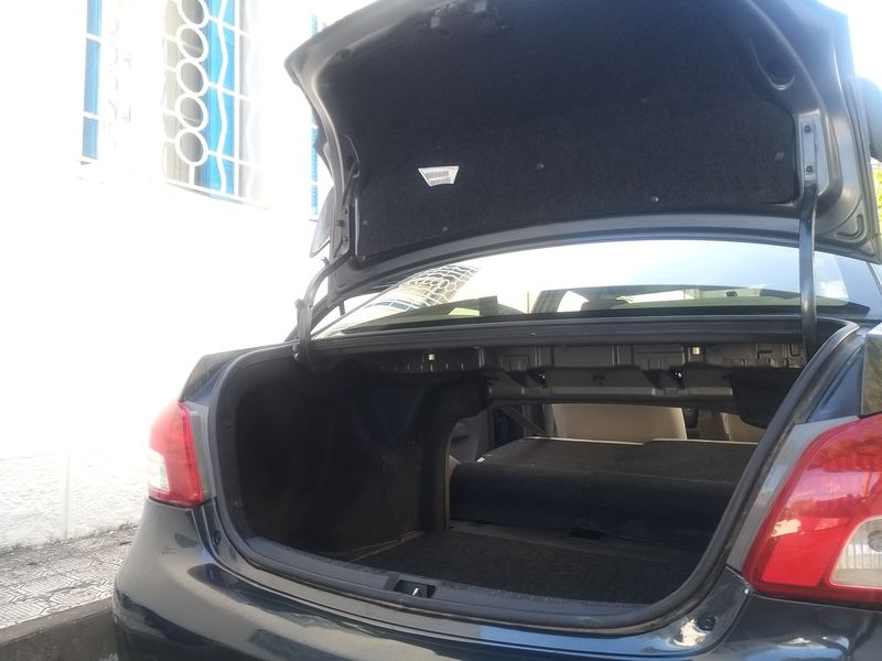 Toyota Yaris • 2013 • 175,000 km 5