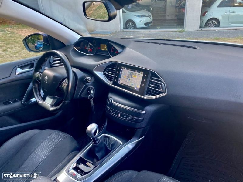 Peugeot 308 • 2015 • 140,000 km 9