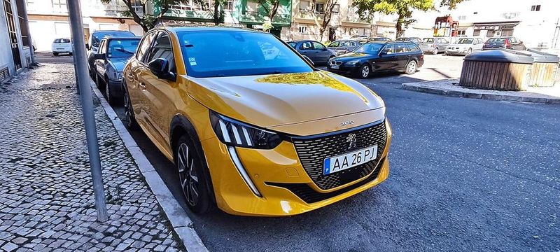 Peugeot 2008 • 2020 • 160,000 km 1