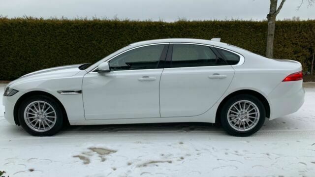 Jaguar XF • 2017 • 80,000 km 5