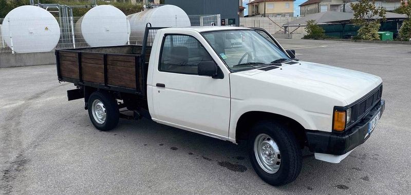 Nissan Pickup • 1989 • 250,000 km 5