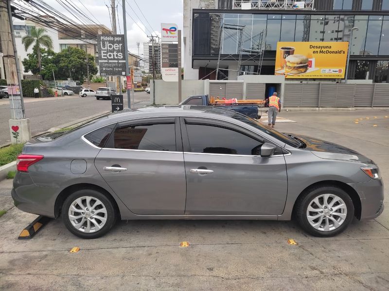 Nissan Sentra • 2018 • 169,219 km 6