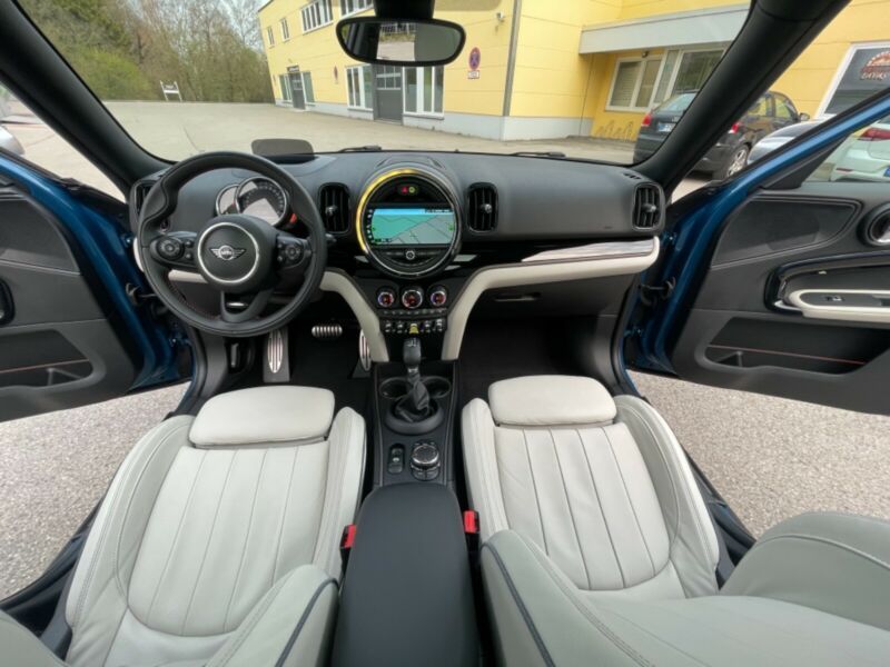 MINI Cooper Countryman • 2018 • 64,000 km 3