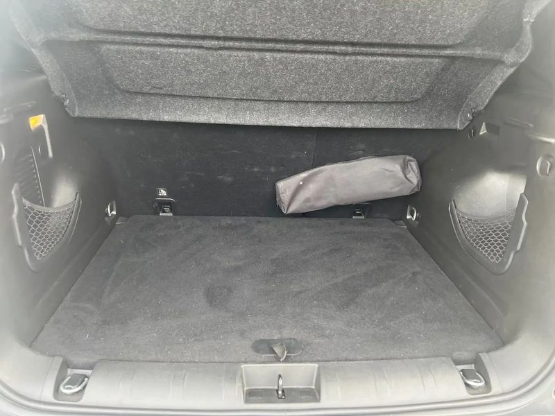 Jeep Renegade • 2018 • 90,000 km 9