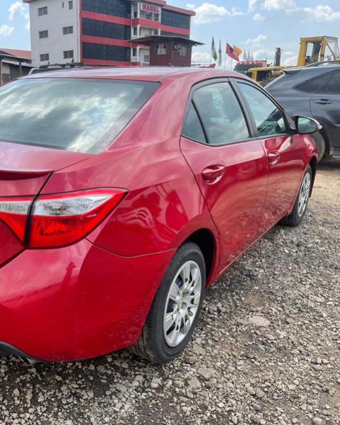 Toyota Corolla • 2016 • 142,000 km 4