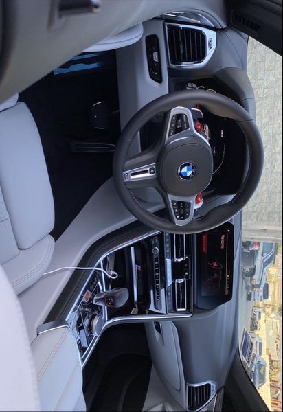 BMW M3 • 2022 • 72,000 km 6