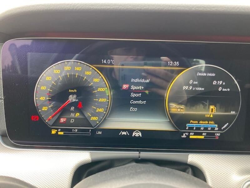 Mercedes-Benz E-Class • 2020 • 30,038 km 40