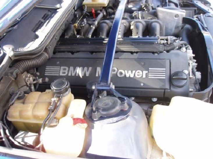 BMW M3 • 1993 • 139,700 km 9