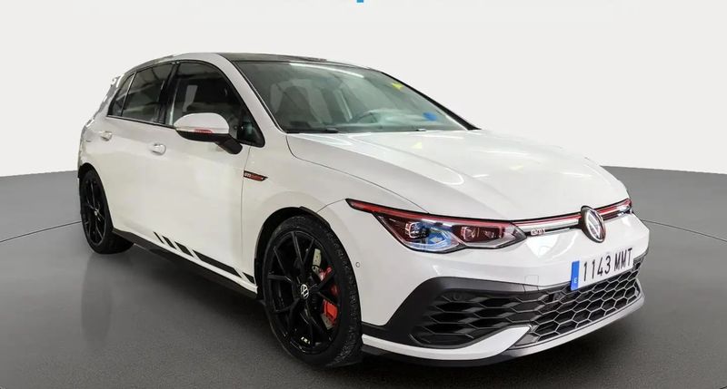 Volkswagen Golf • 2024 • 26,682 km 2