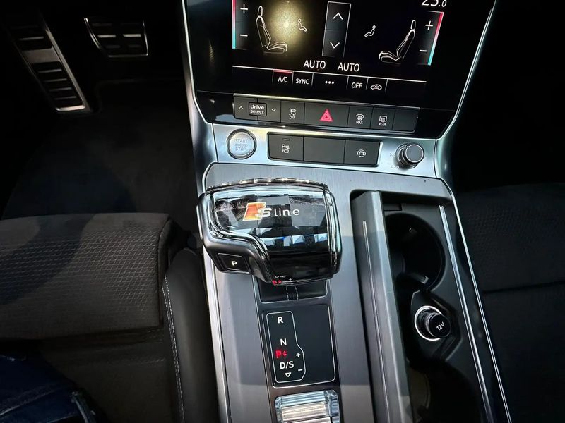 Audi A7 • 2020 • 87,953 km 11