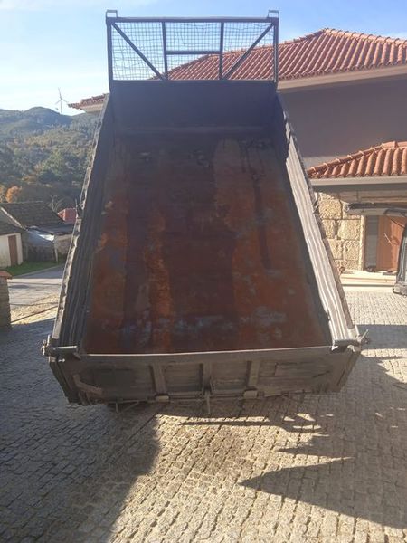 Mitsubishi Fuso canter • 2000 • 172,000 km 3