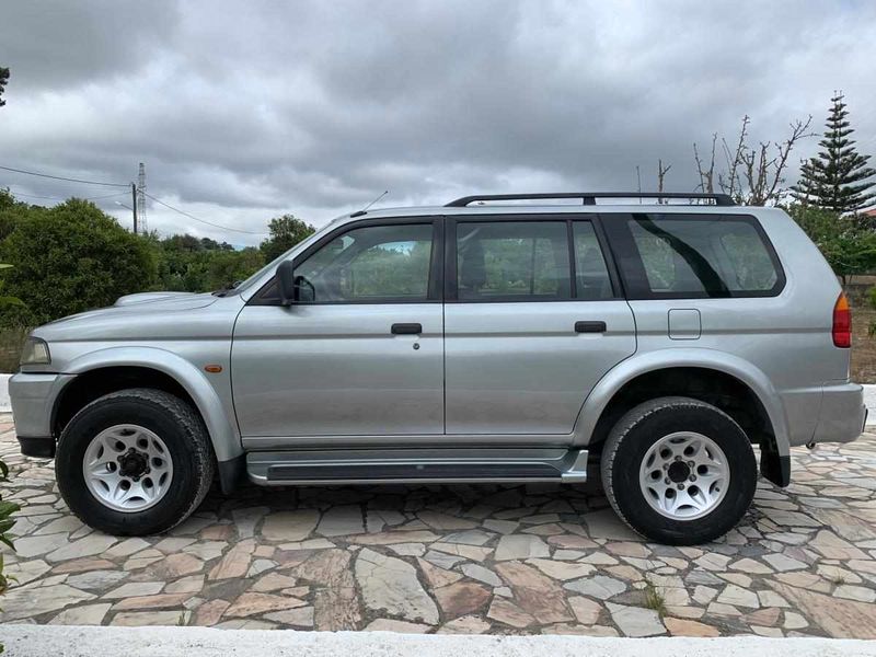 Mitsubishi Pajero • 1999 • 213,000 km 5