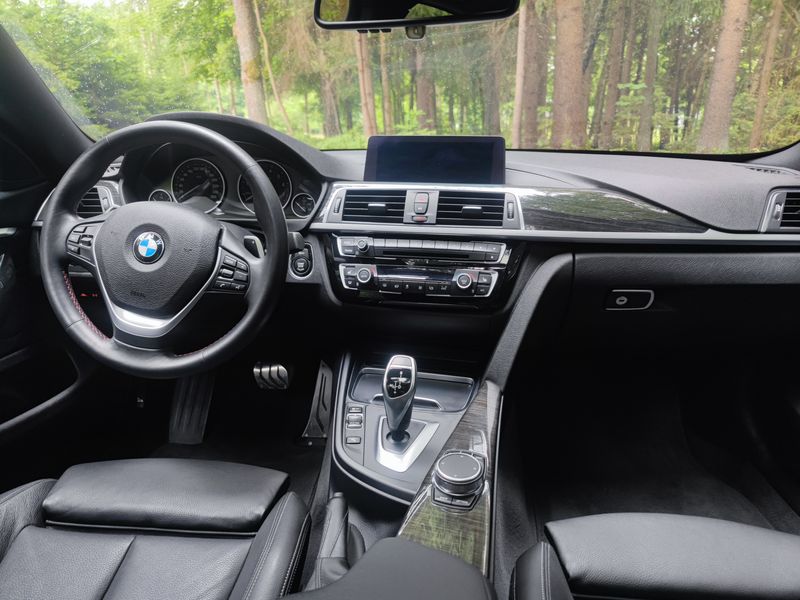 BMW 4 Series Gran Coupe • 2020 • 60,560 km 10