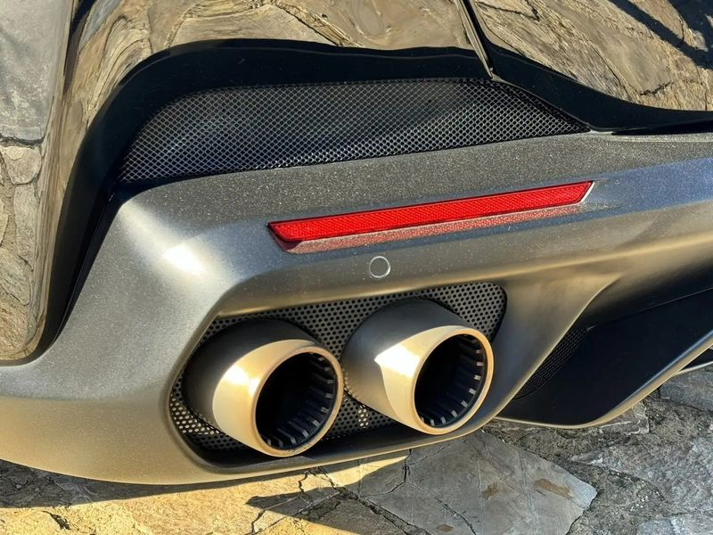 Ferrari Portofino • 2020 • 17,600 km 14