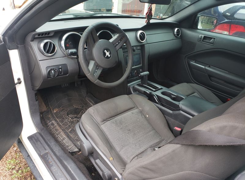 Ford Mustang • 2005 • 225,000 mi 2