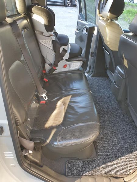 Nissan Navara • 2010 • 320,000 km 8