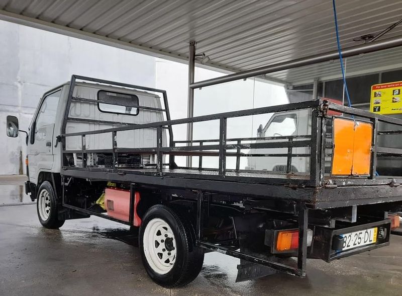 Toyota Dyna • 1999 • 98,000 km 6