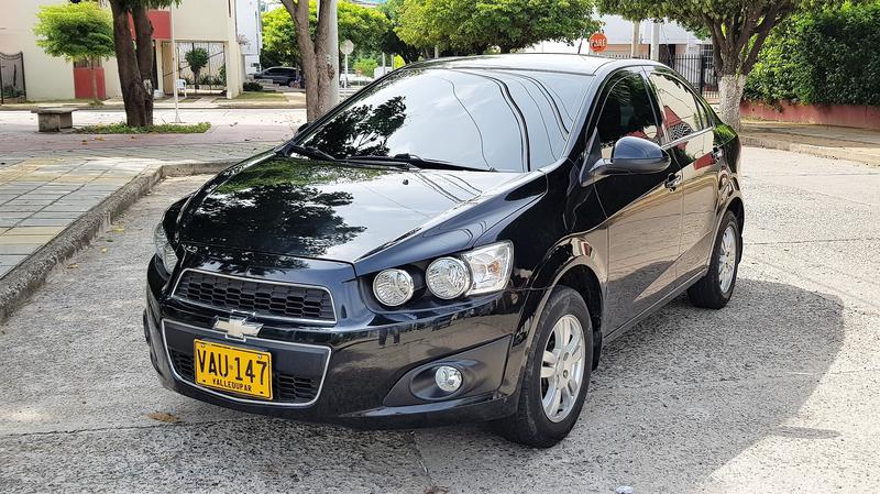 Chevrolet Sonic • 2014 • 90,000 km 1