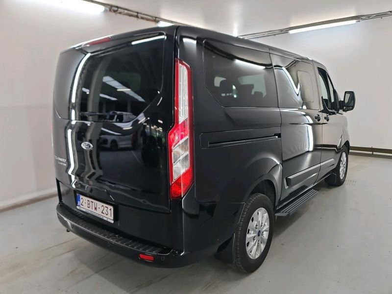 Ford Tourneo Custom • 2022 • 32,600 km 5