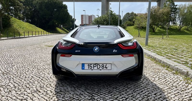 BMW i8 • 2014 • 89,430 km 10