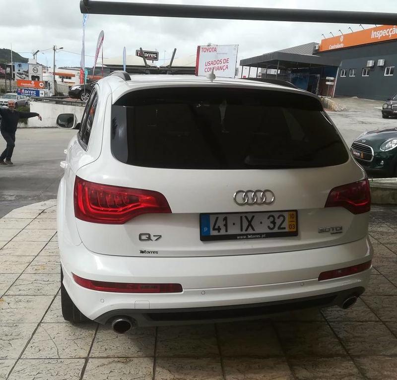 Audi Q7 • 2010 • 249,999 km 2