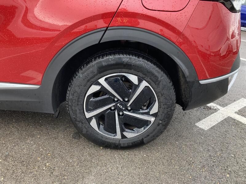 Kia Sportage • 2023 • 16,359 km 15