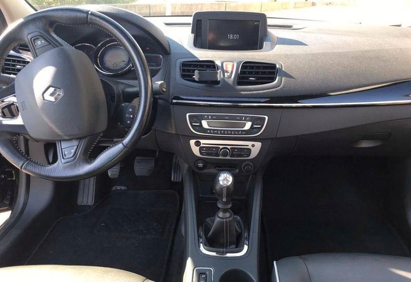 Renault Fluence • 2016 • 80,000 km 4