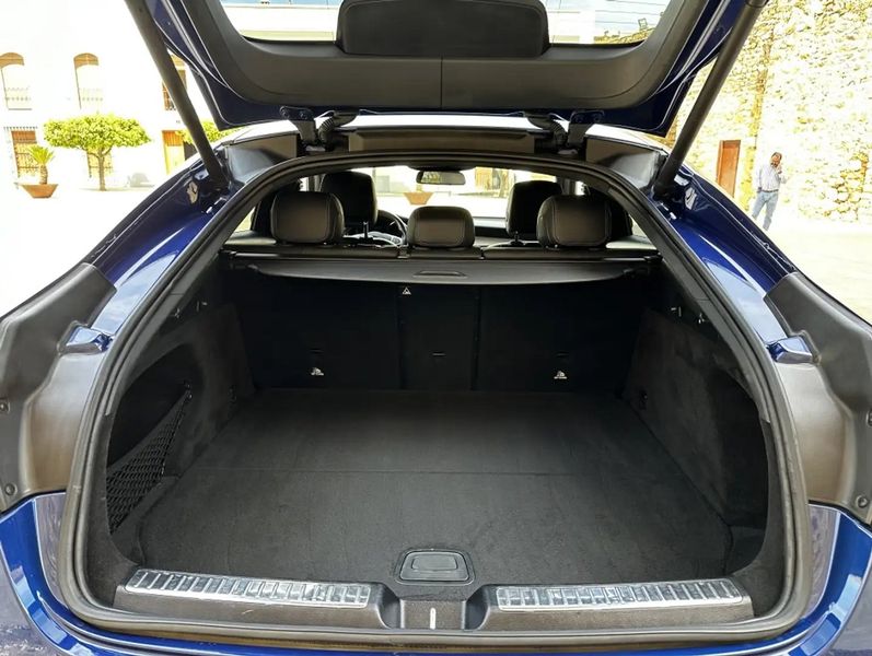 Mercedes-Benz GLC-Class Coupe • 2019 • 140,000 km 7