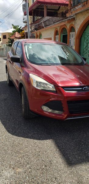 Ford Escape • 2015 • 1 km 6