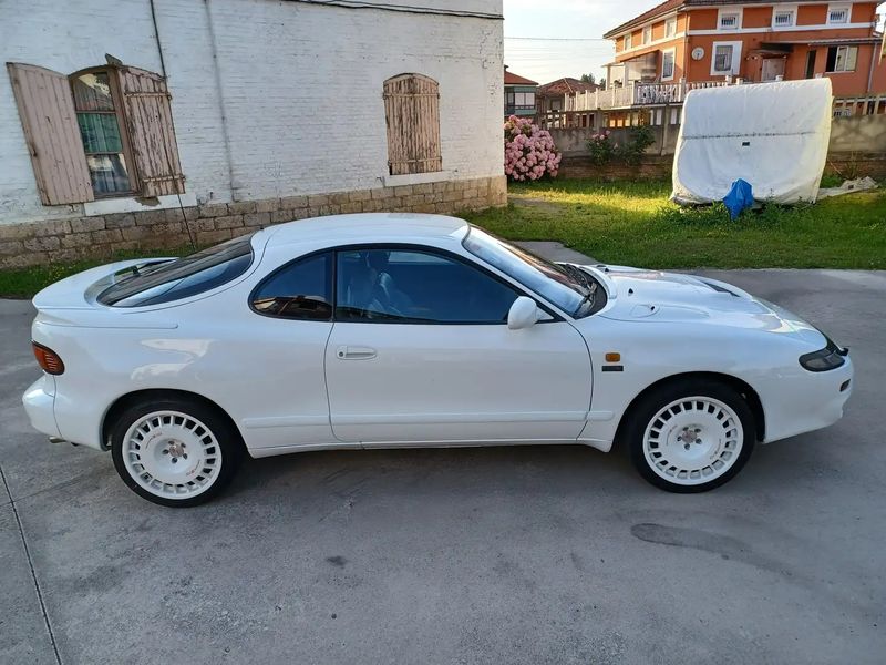 Toyota Celica • 1992 • 76,000 km 4