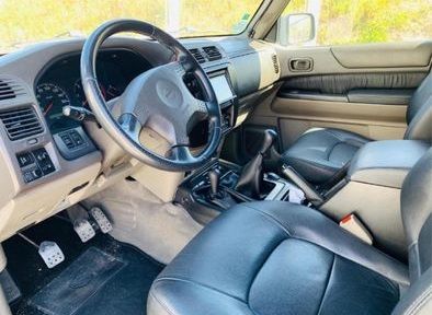 Nissan Patrol • 2000 • 180,000 km 6
