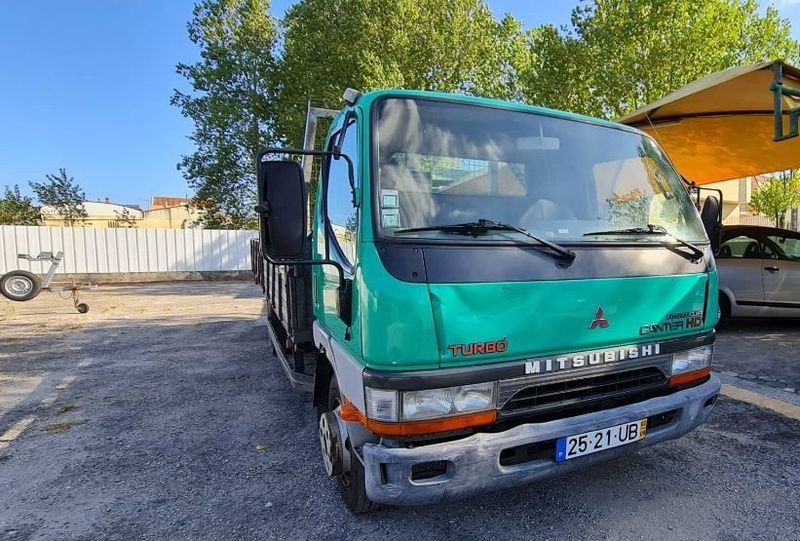 Mitsubishi Fuso canter • 2002 • 499,000 km 2