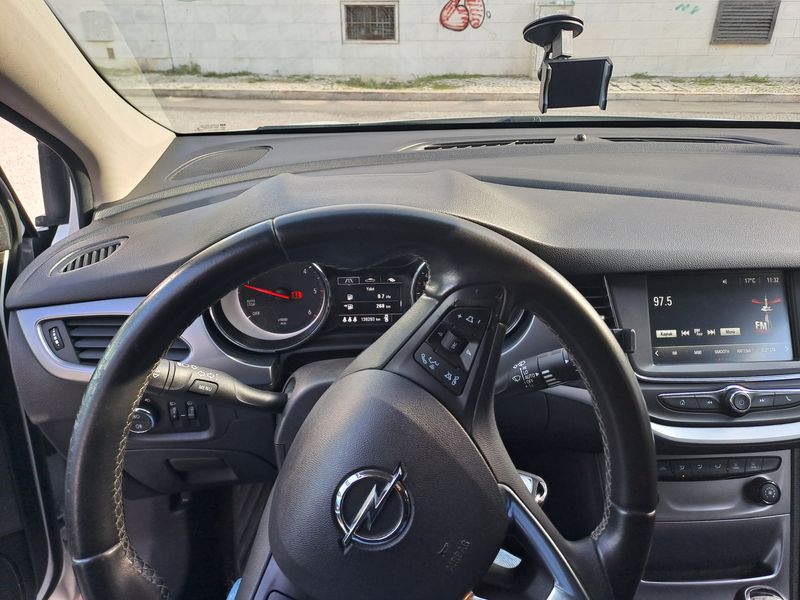 Opel Astra • 2018 • 139,000 km 14