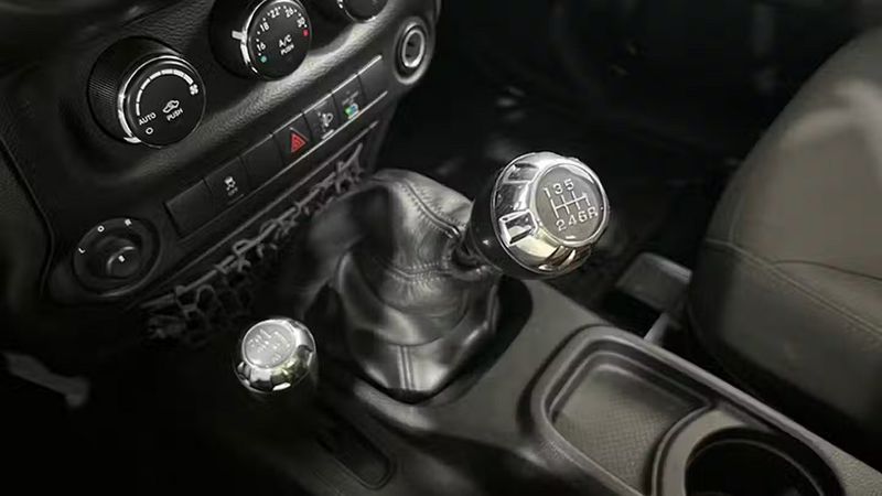 Jeep Wrangler • 2016 • 88,730 km 2