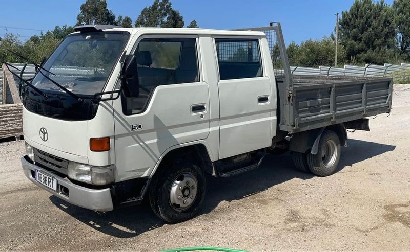 Toyota Dyna • 2001 • 240,000 km 1