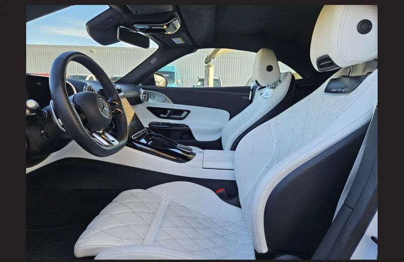 Mercedes-Benz SL-Class • 2022 • 16,000 km 3