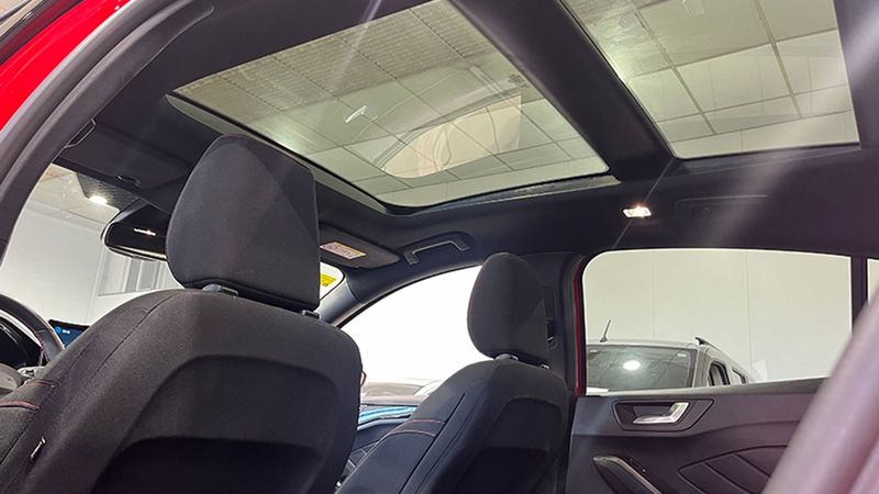 Ford Focus • 2022 • 19,170 km 6