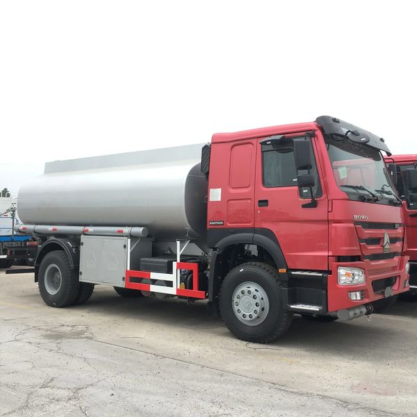 Hino Dutro • 2020 • 50,000 km 1