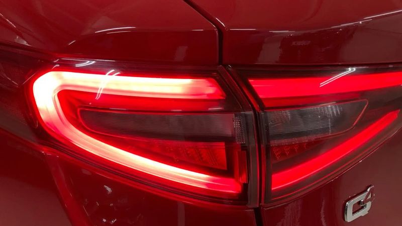 Alfa Romeo Stelvio • 2022 • 63,414 km 18