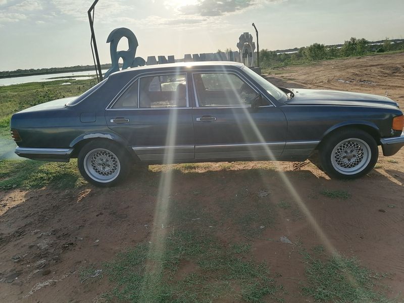 Mercedes-Benz S • 1981 • 300,000 km 5