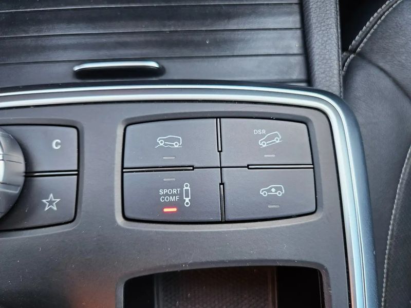 Mercedes-Benz ML350 • 2015 • 86,514 km 5