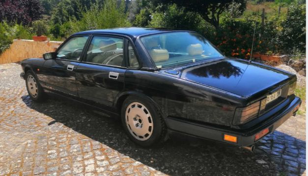 Jaguar XJR • 1993 • 159,000 km 4