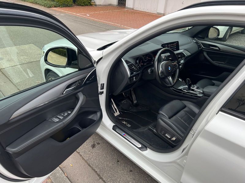 BMW X3 • 2018 • 57,750 km 5