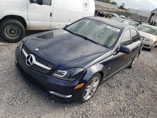 Mercedes-Benz C • 2012 • 9 km 3