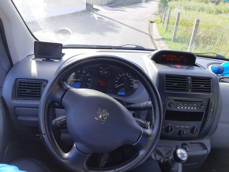 Peugeot 605 • 2011 • 250,000 km 4