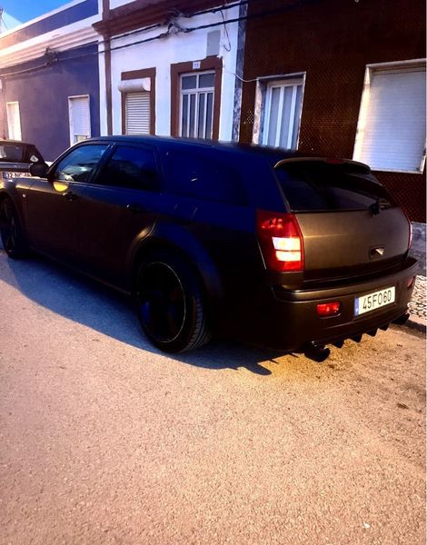 Chrysler 300 • 2008 • 250,000 km 3